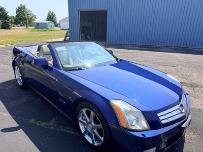 2005 Cadillac XLR Base