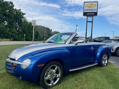 2004 Chevrolet SSR LS