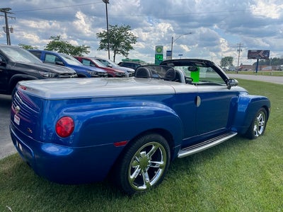 2004 Chevrolet SSR LS