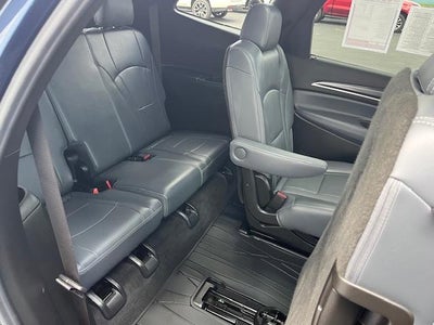 2022 Buick Enclave Essence