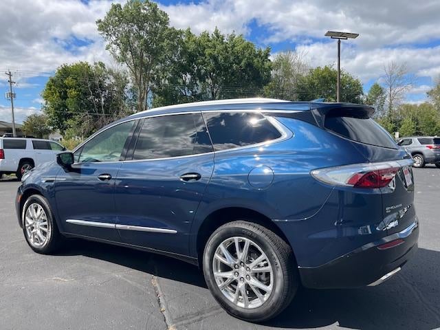 2022 Buick Enclave Essence