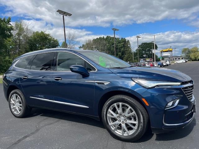 2022 Buick Enclave Essence